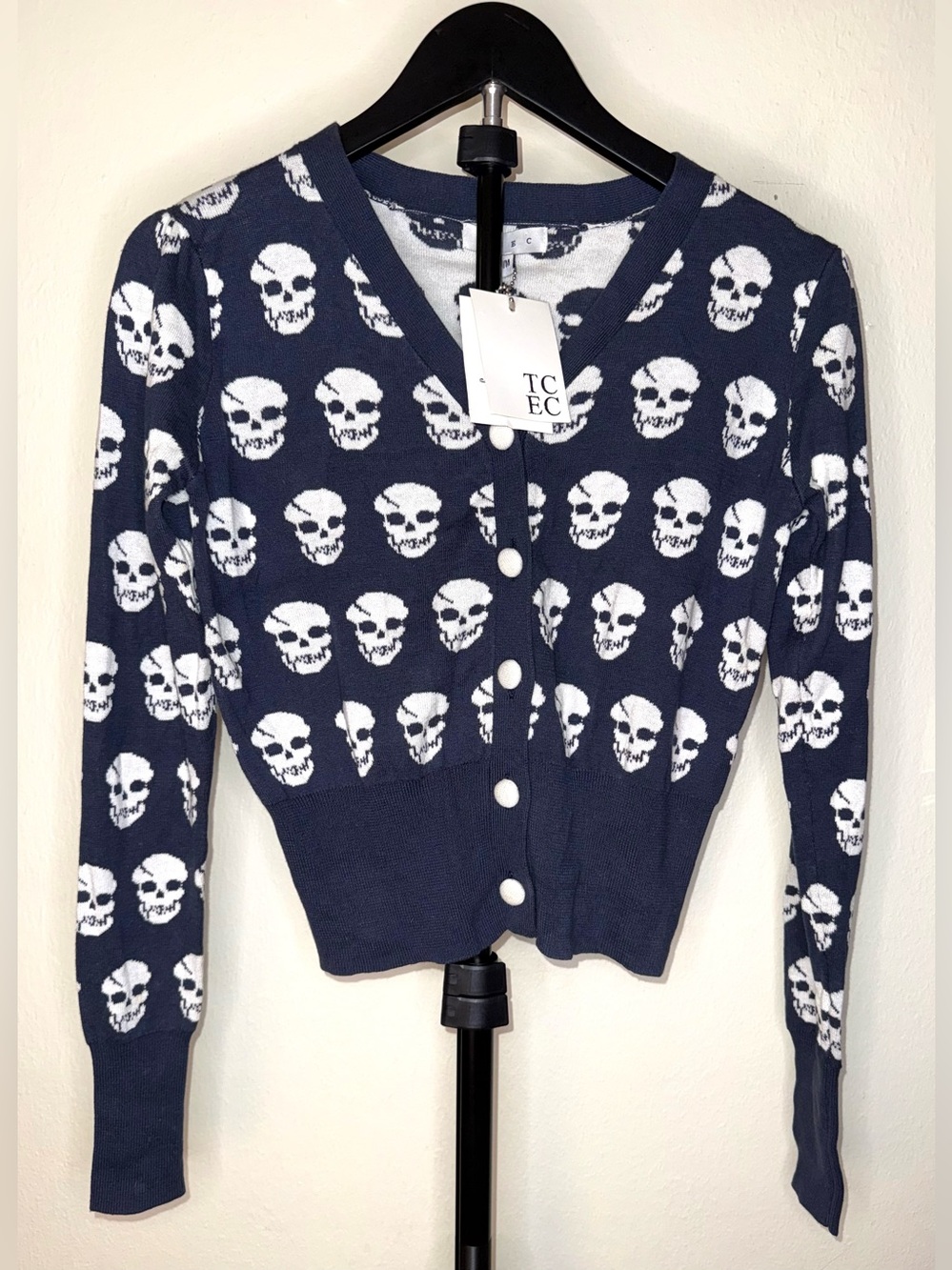 TCEC brand cropped skull print cardigan sweater, size S/M, NWT